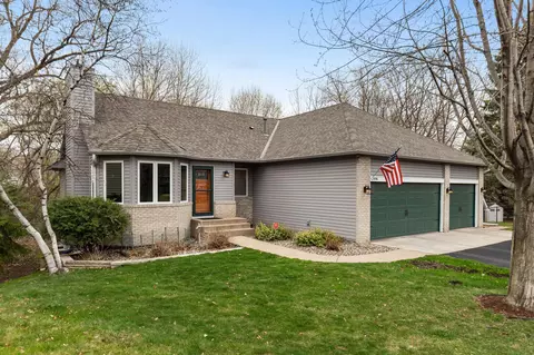 2496 Flandrau St, Maplewood, MN 55109