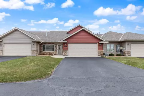 1654 Thunderbird Rd, Marshall, MN 56258 photo 3