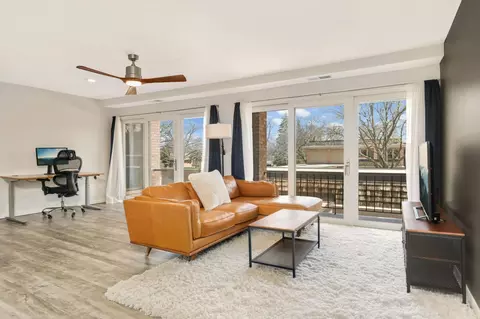6324 Barrie Rd #2B, Edina, MN 55435