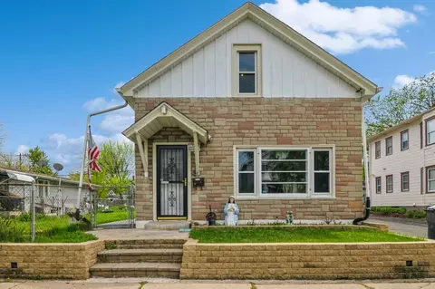 358 Charles Ave, Saint Paul, MN 55103