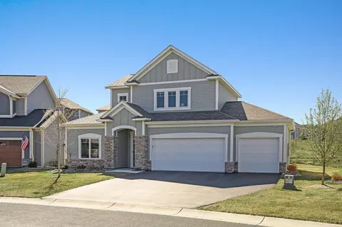 5819 Sheffield Ter NE, Prior Lake, MN 55372