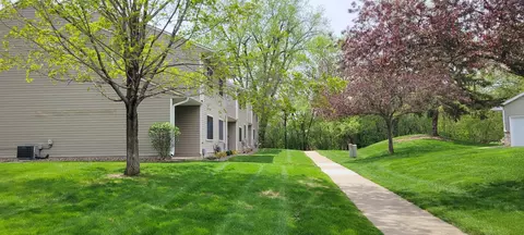 4434 Mccoll Dr, Savage, MN 55378