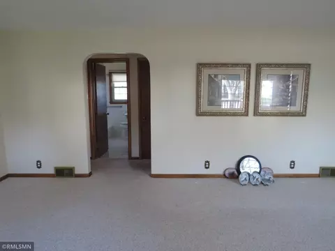 1420 14th St E, Glencoe, MN 55336 photo 9