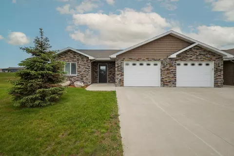 1615 30th St NW #12, Bemidji, MN 56601
