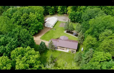 16140 272nd St, Lindstrom, MN 55045