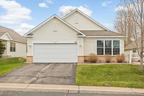 471 Meadowood Ln, Burnsville, MN 55337