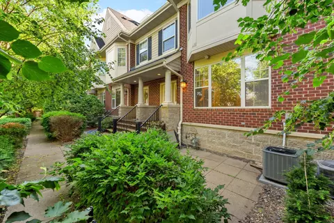 1510 Zarthan Ave S #106, Saint Louis Park, MN 55416