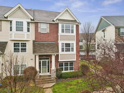 11747 Emery Village Dr N, Champlin, MN 55316