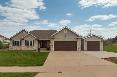 2520 23rd Ave SE, Rochester, MN 55904