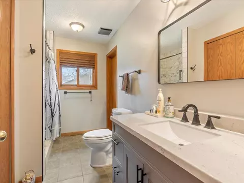 Bath - 13441 Honeysuckle Way, Baxter, MN 56425 photo 1 of 3