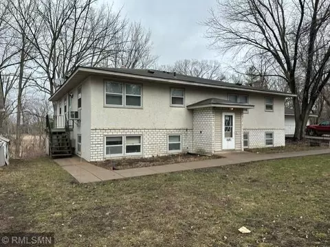 1681 County Road C E, Maplewood, MN 55109