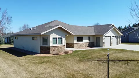 Exterior - 708 14th St NW, Perham, MN 56573 photo 21 of 29