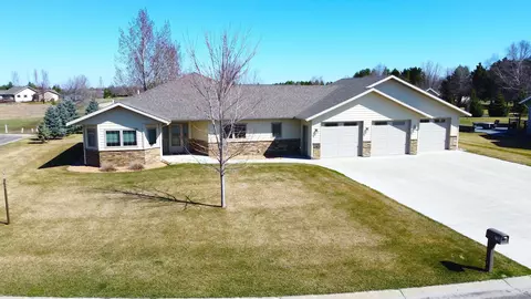 708 14th St NW, Perham, MN 56573