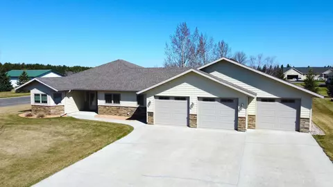 Exterior - 708 14th St NW, Perham, MN 56573 photo 8 of 29