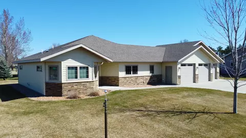 Exterior - 708 14th St NW, Perham, MN 56573 photo 22 of 29