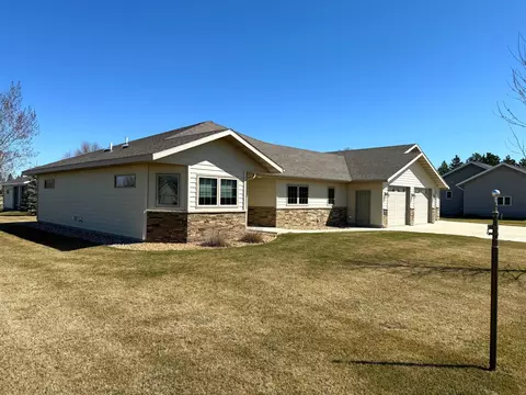 Exterior - 708 14th St NW, Perham, MN 56573 photo 27 of 29
