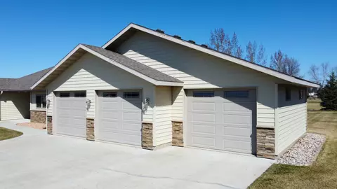 Exterior - 708 14th St NW, Perham, MN 56573 photo 18 of 29