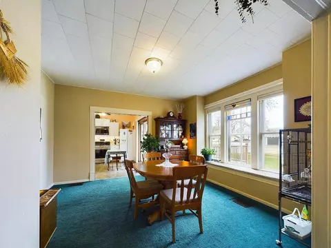 Dining - 205 E 4th St, Cyrus, MN 56323 photo 1 of 2