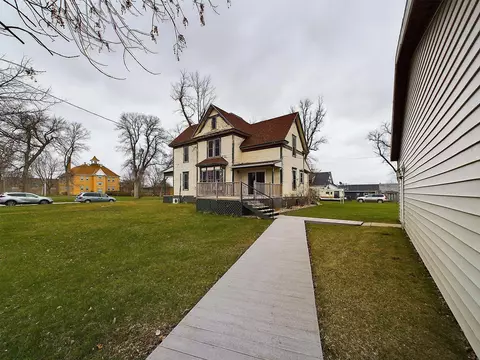 Exterior - 205 E 4th St, Cyrus, MN 56323 photo 4 of 6