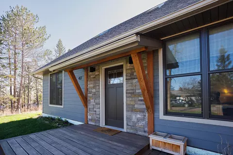 417 4th Ave W, Grand Marais, MN 55604