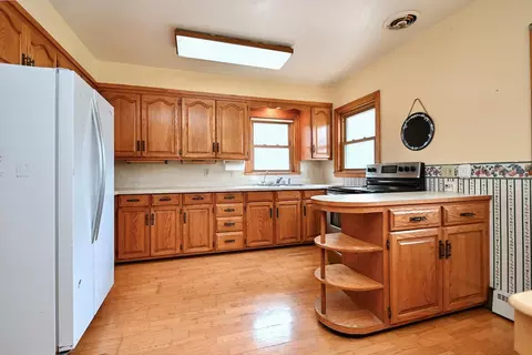 320 E Main St, Lewiston, MN 55952 photo 3