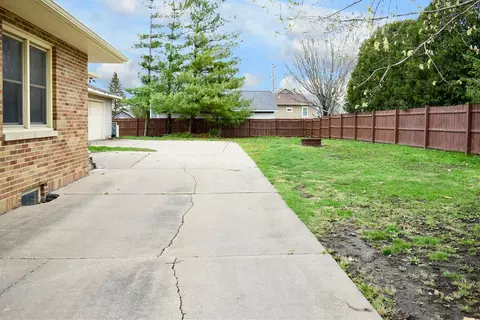 320 E Main St, Lewiston, MN 55952 photo 28