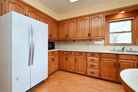 320 E Main St, Lewiston, MN 55952 photo 4