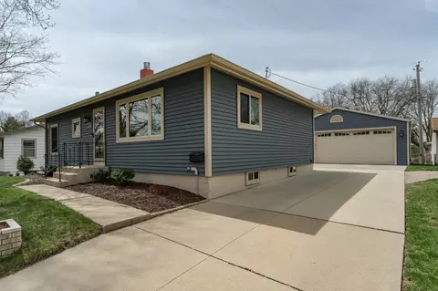 4017 16th Ave NW, Rochester, MN 55901