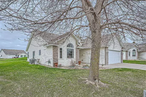 2445 Cleveland Ln S, Cambridge, MN 55008