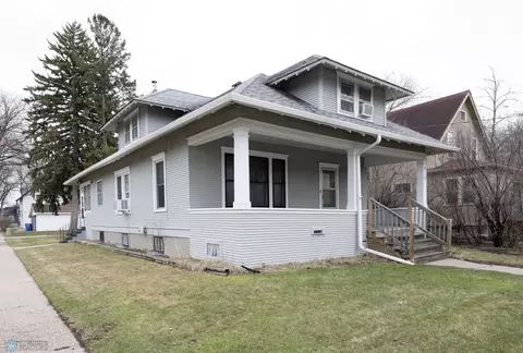 919 2nd St N, Fargo, ND 58102