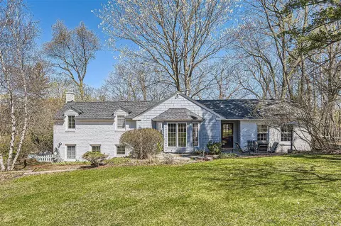 15517 Excelsior Blvd, Minnetonka, MN 55345