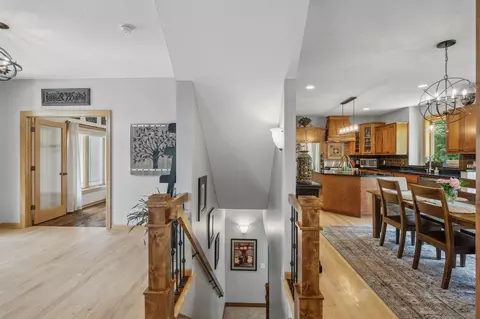 Entry Way - 3787 Drumcliffe Ct, Rosemount, MN 55068 photo 5 of 10