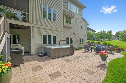 Exterior - 3787 Drumcliffe Ct, Rosemount, MN 55068 photo 7 of 14