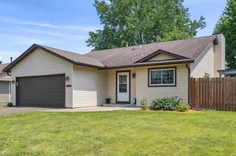1424 Laurel Ave, Saint Paul Park, MN 55071
