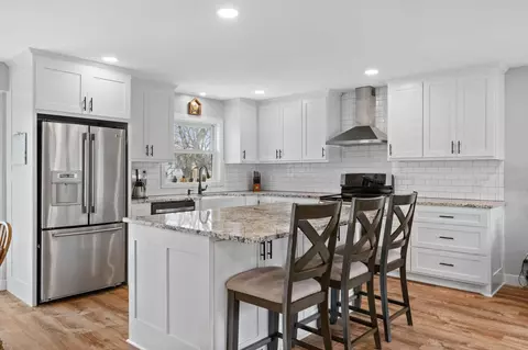 2208 Randy Ave, White Bear Lake, MN 55110
