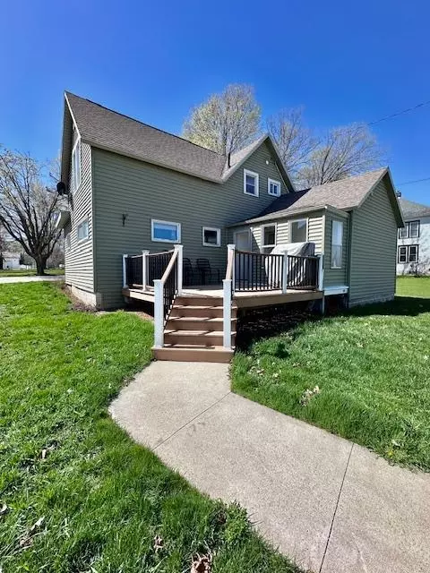 310 Maple St N, Mabel, MN 55954 photo 8