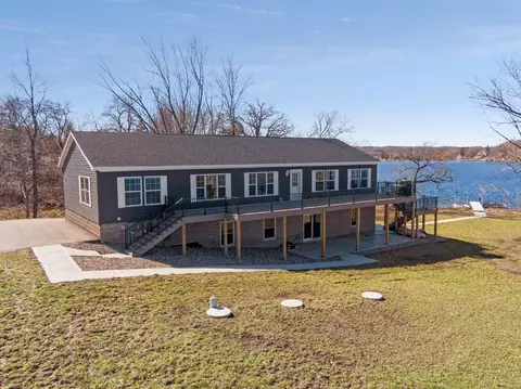 5665 Quiner Ave NW, Annandale, MN 55302