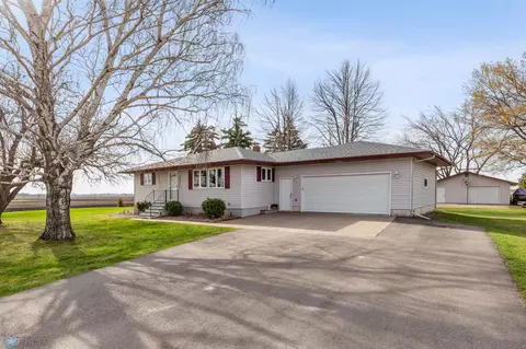 7409 80th Ave S, Sabin, MN 56580