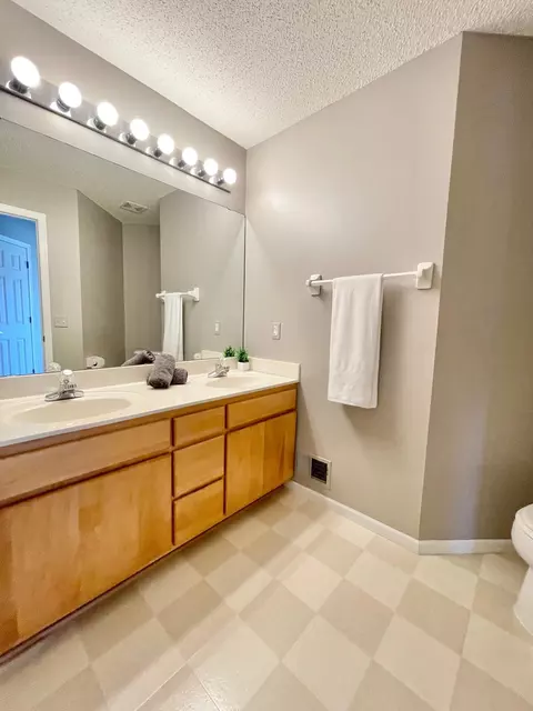 17841 Steading Rd, Eden Prairie, MN 55347 photo 26