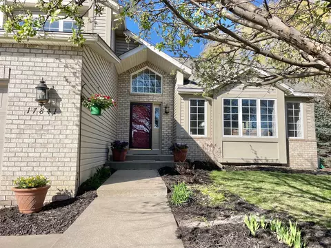 17841 Steading Rd, Eden Prairie, MN 55347 photo 2