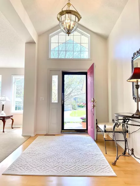 17841 Steading Rd, Eden Prairie, MN 55347 photo 4