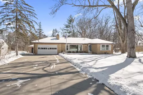 1633 E Old Shakopee Rd, Bloomington, MN 55425