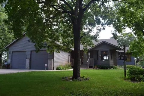 8040 86th St SW, Howard Lake, MN 55349