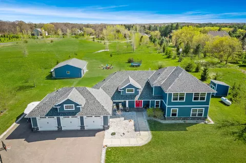 13611 263rd Ln, Chisago City, MN 55013