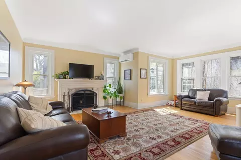 32 N Mississippi River Blvd N, Saint Paul, MN 55104