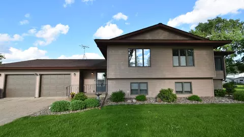 408 N 4th St, Goodhue, MN 55027