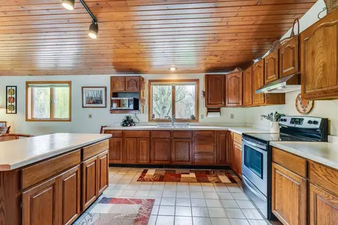408 Shore Acres Rd, La Crescent, MN 55947 photo 4