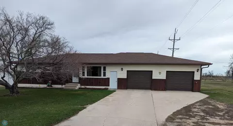 218 Maple Ave E, Forman, ND 58032