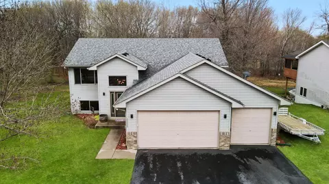 23335 Arrowhead St NW, Saint Francis, MN 55070