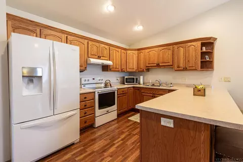 1421 Summit St, Baldwin, WI 54002 photo 4